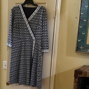 NWOT-Talbots Elegant Blue and White Patterned Dress 3/4 Sleeves-Medium
